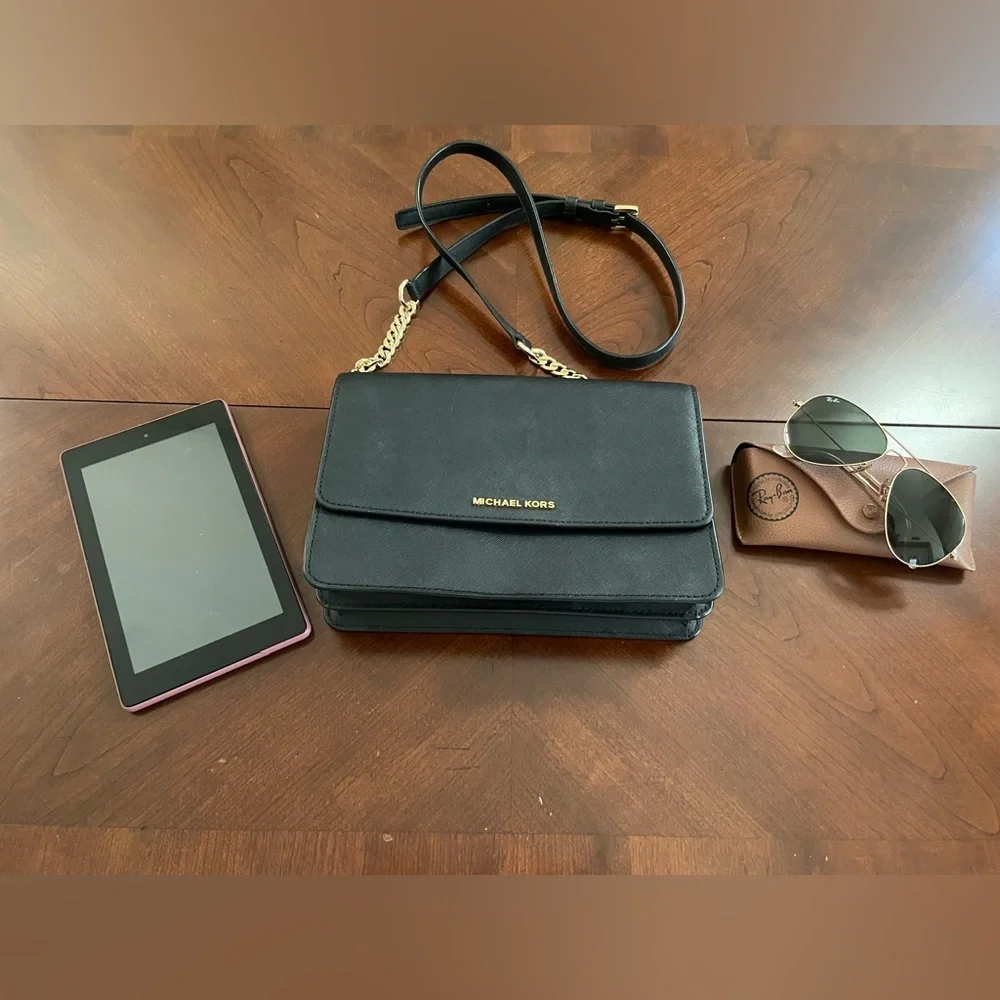 Michael Kors Black Saffiano Leather Crossbody Shoulder Bag Gold Chain